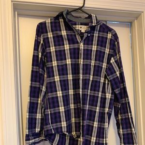 Casual button down long sleeve shirt